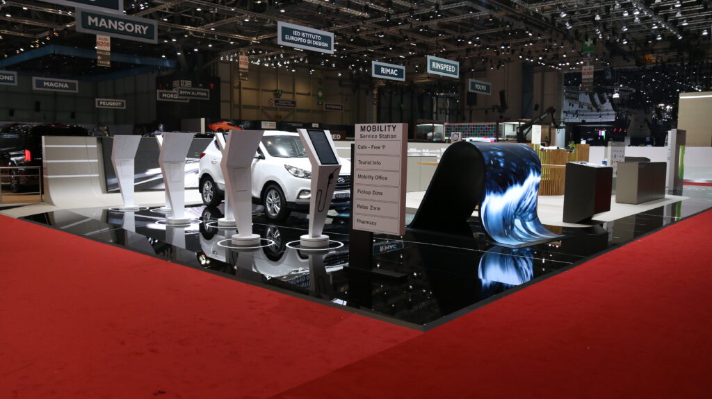 led showcase flexible